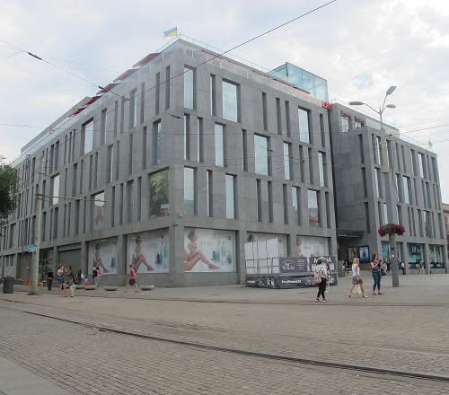 ТЦ «Пасаж» у Дніпрі, об'єкт із поставками Гібар